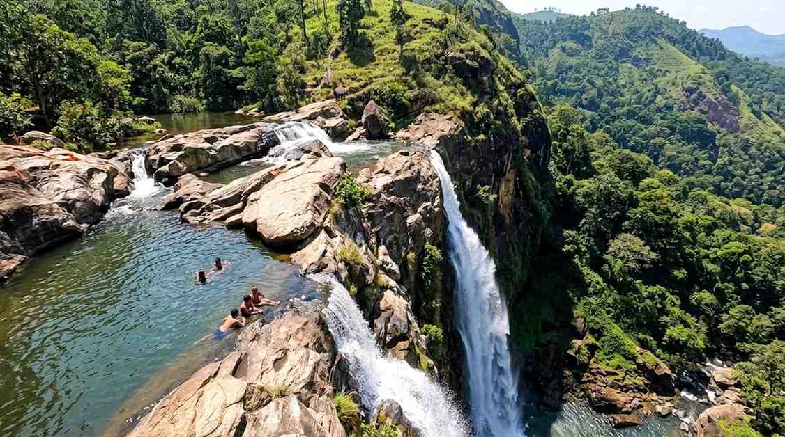 Diyaluma Falls